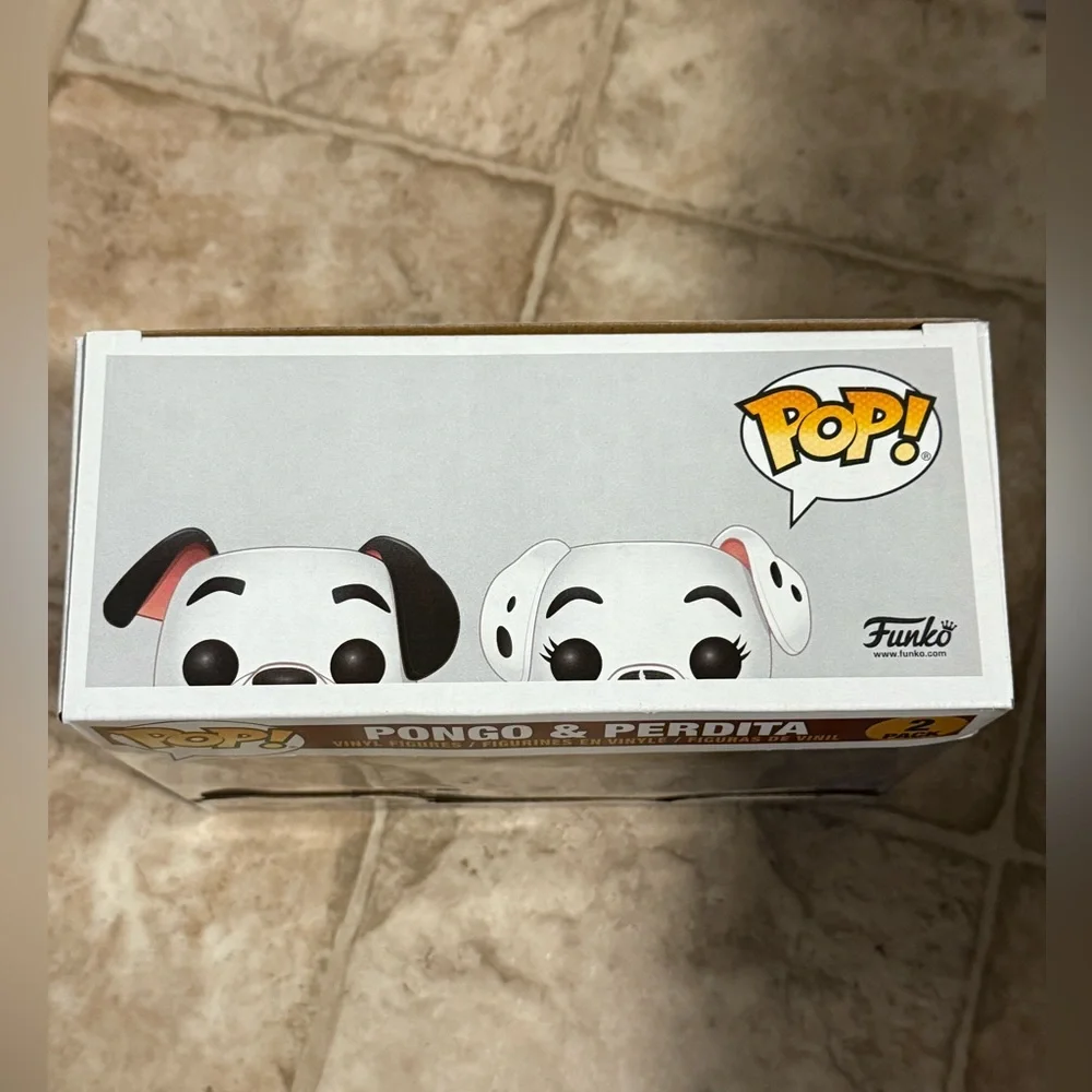 Funko Disney 100 Dalmatians Pongo and Perdita Set - Picture 4 of 6